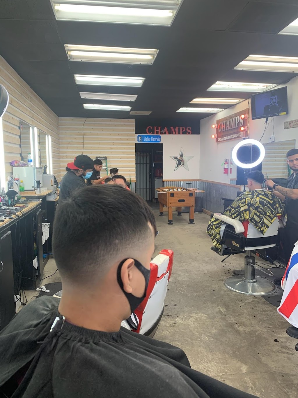 Champs Barber Shop | 4950 W Illinois Ave, Dallas, TX 75211, USA | Phone: (214) 467-4949