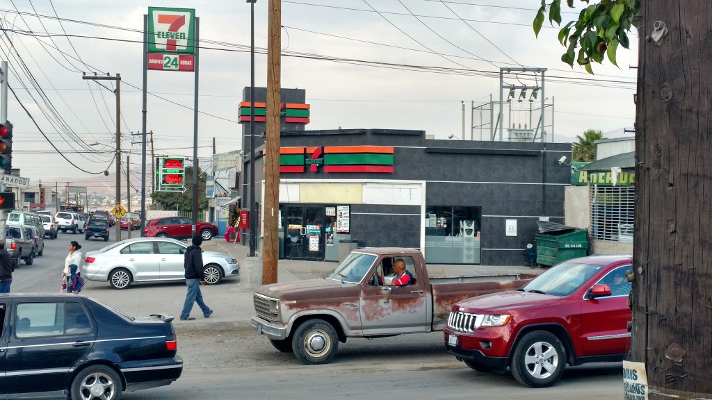 7-Eleven | Blvd. Granados #21308, Jardin Dorado, 22200 Tijuana, B.C., Mexico | Phone: 81 8158 0711