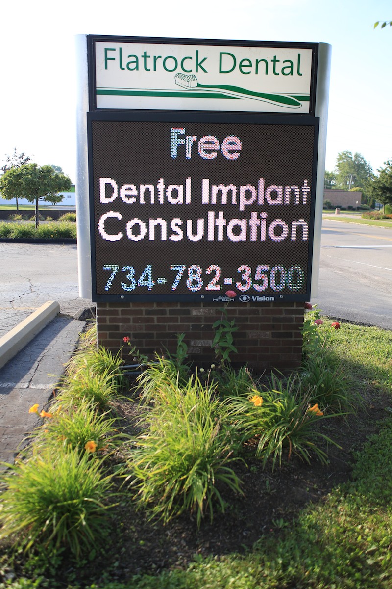 Flat Rock Dental Center | 26500 W Huron River Dr, Flat Rock, MI 48134, USA | Phone: (734) 782-3500