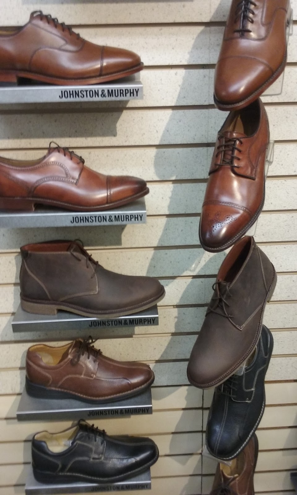 Shoemaker Shop of Elmhurst | 187 E Butterfield Rd, Elmhurst, IL 60126, USA | Phone: (630) 833-2818