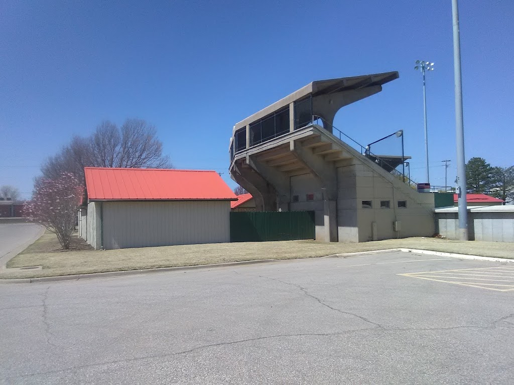 McDonald Stadium | 298 N Griffith St, El Dorado, KS 67042, USA | Phone: (316) 321-9100