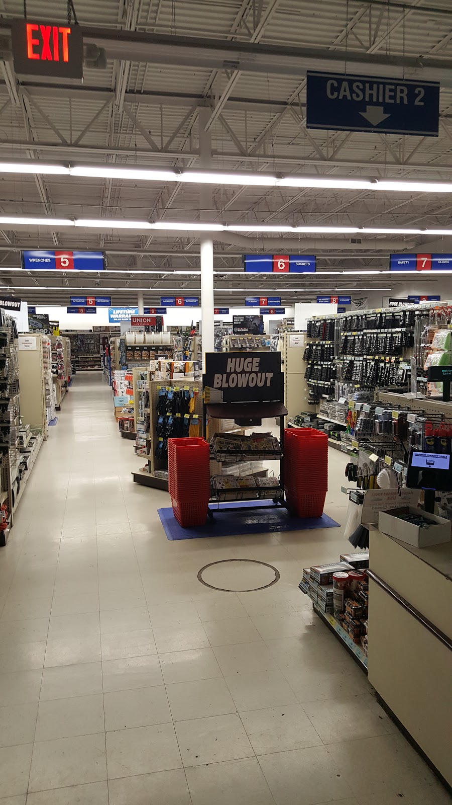 Harbor Freight Tools | 3803 Mexico Rd, St Charles, MO 63303, USA | Phone: (636) 447-7634