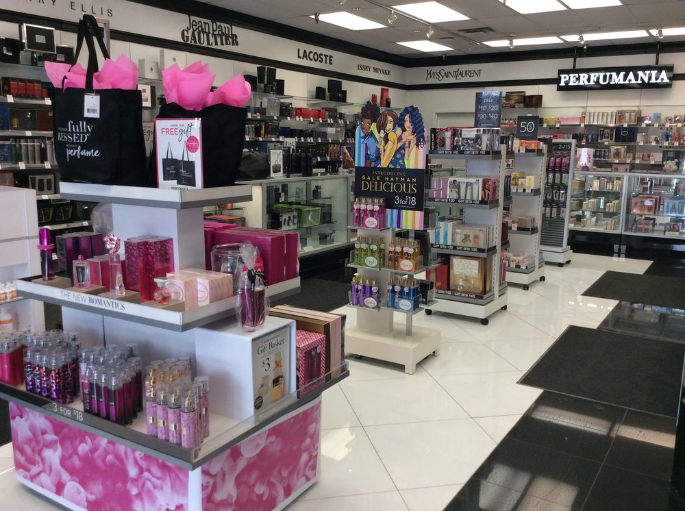 Perfumania | 549 S Chillicothe Rd #220, Aurora, OH 44202, USA | Phone: (330) 562-1539