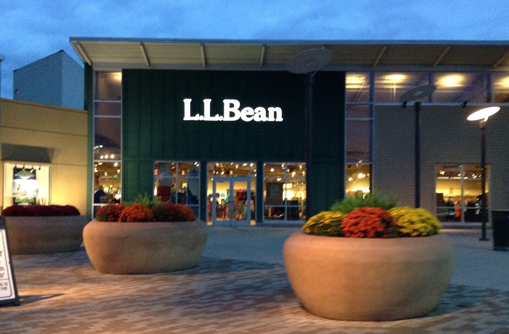 L.L.Bean | 700 Paramus Park, Paramus, NJ 07652, USA | Phone: (888) 490-3837