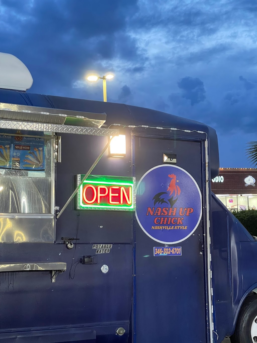 Nash Up (Food Truck) | 11910 S Texas 6, Sugar Land, TX 77498, USA | Phone: (228) 209-8067