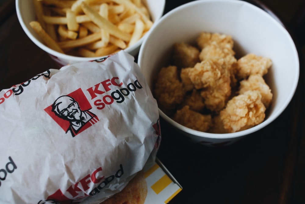 KFC | 221 Glendale Ave, St. Catharines, ON L2T 2K9, Canada | Phone: (905) 704-0477