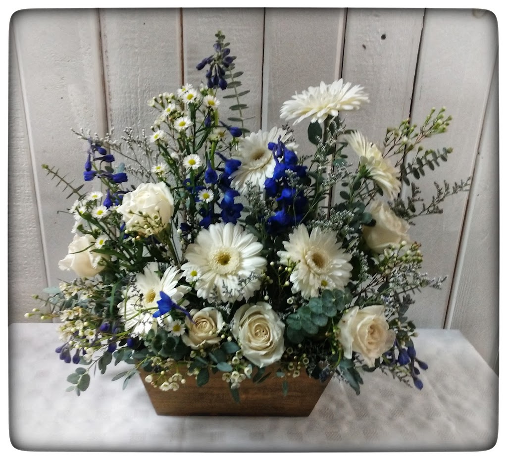 A Floral Affair, Inc | 184 S Main St, Thiensville, WI 53092, USA | Phone: (262) 242-2563