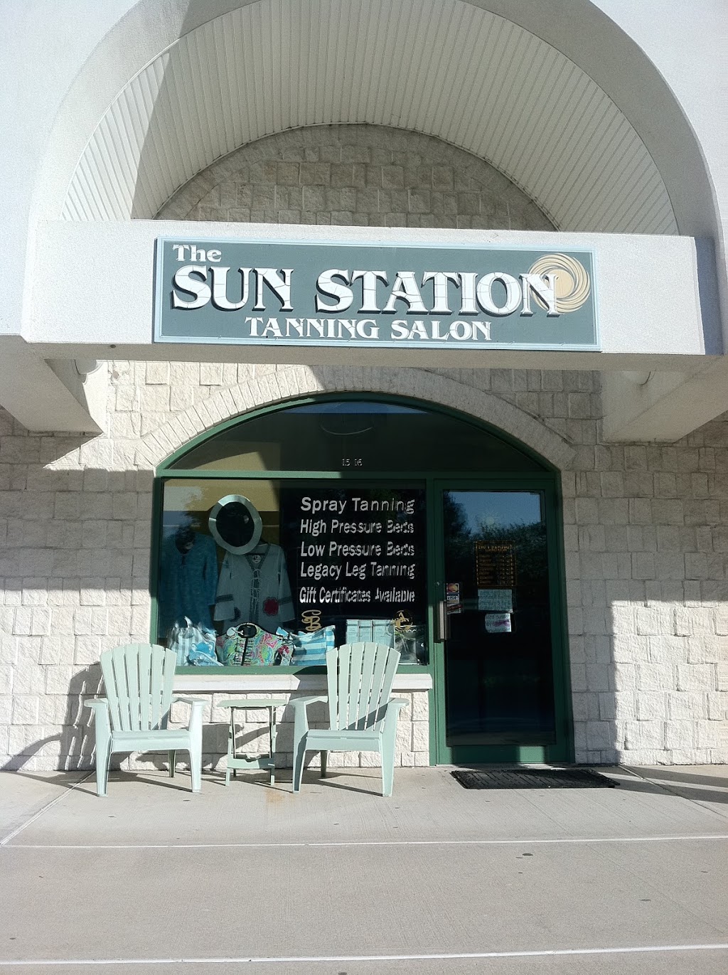 Sun Station Tanning | 4 Vernon Crossing Rd, Glenwood, NJ 07418, USA | Phone: (973) 764-9552