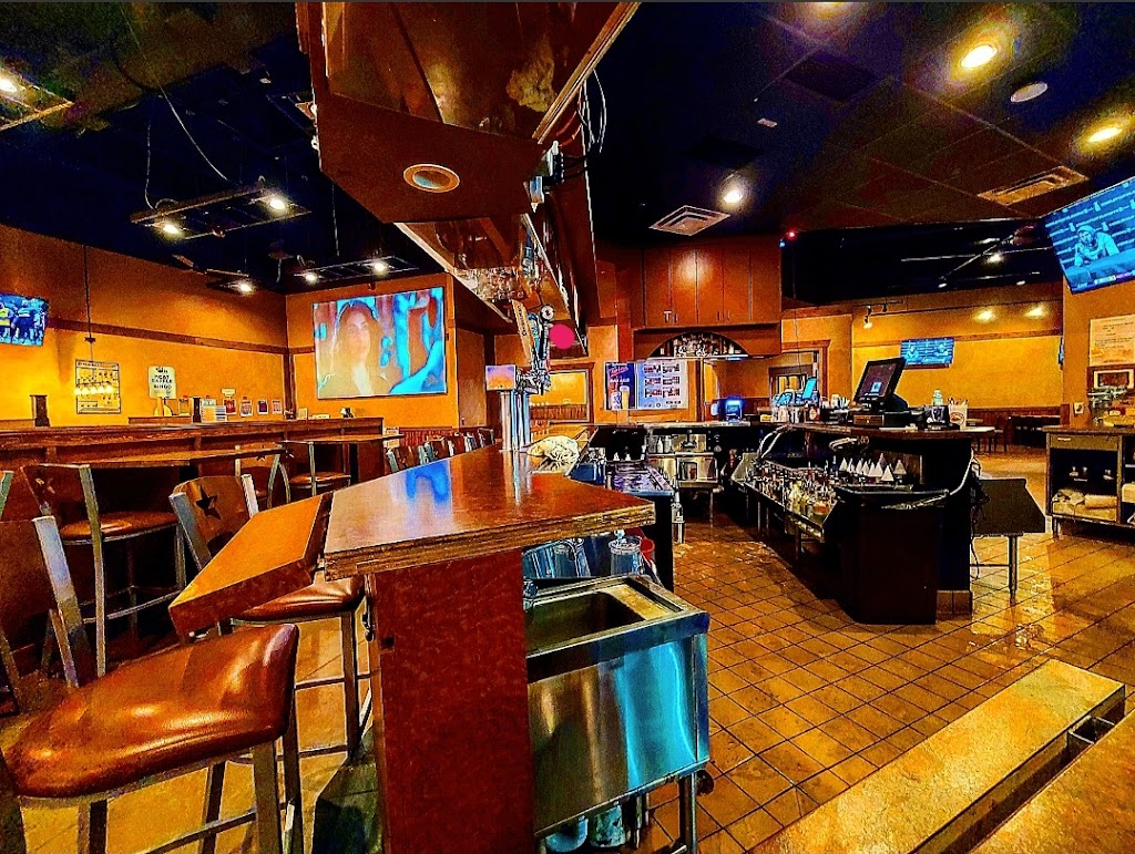 Splitrocks Restaurant, Bar, Bowling & Banquets | 5063 273rd St, Wyoming, MN 55092, USA | Phone: (651) 462-6000