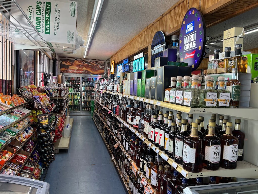 CJs Liquor | 1901 N Frances St, Terrell, TX 75160, USA | Phone: (972) 551-3511