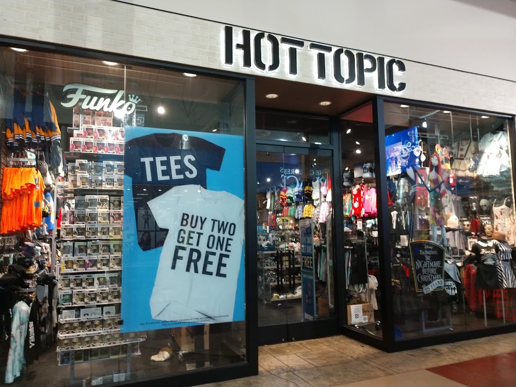 Hot Topic | 1 Mills Cir #202, Ontario, CA 91764, USA | Phone: (909) 727-5514