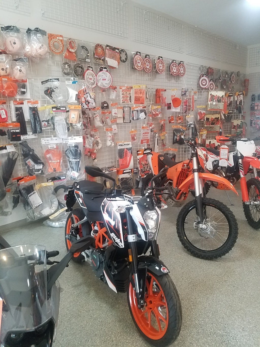 Holeshot KTM | 364 S Arlington St, Akron, OH 44306 | Phone: (330) 253-7455