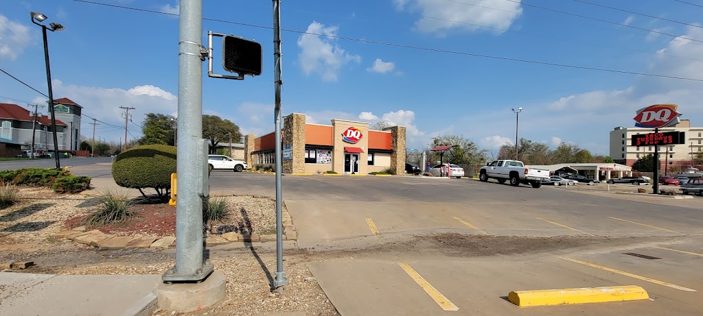 Dairy Queen of Cleburne N. Main St | 1616 N Main St, Cleburne, TX 76031, USA | Phone: (817) 645-5301