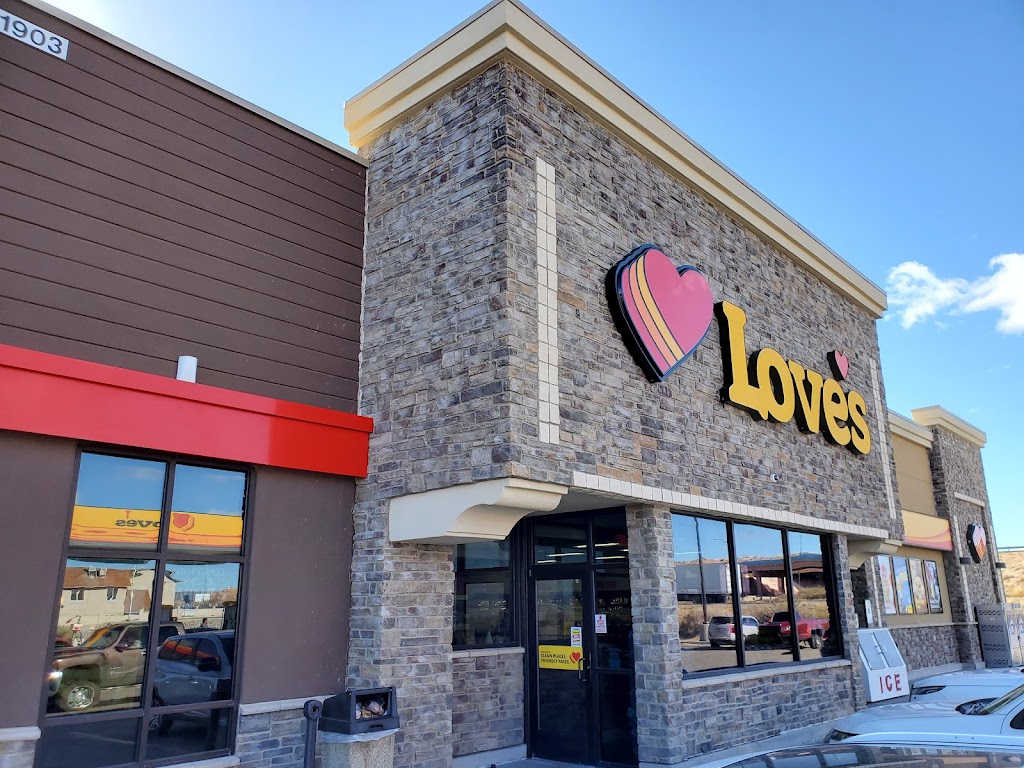 Loves Travel Stop | 1903 Camino Del Llano, Belen, NM 87002, USA | Phone: (505) 864-6107