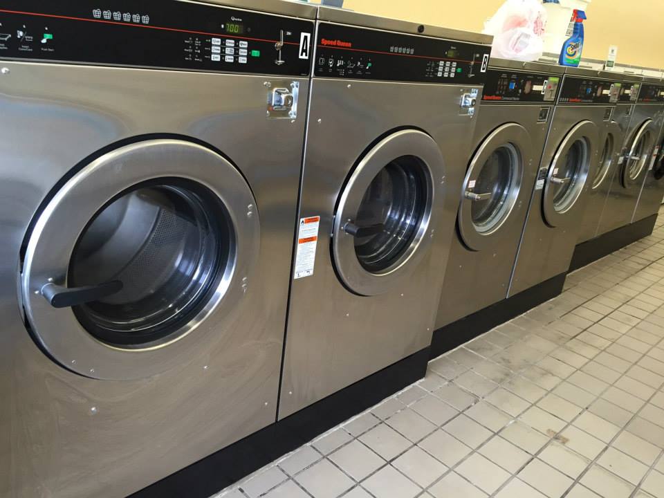 Neighborhood Laundromat, Cleveland Street | 408 Cleveland St, Richmond, VA 23221, USA | Phone: (804) 286-0668