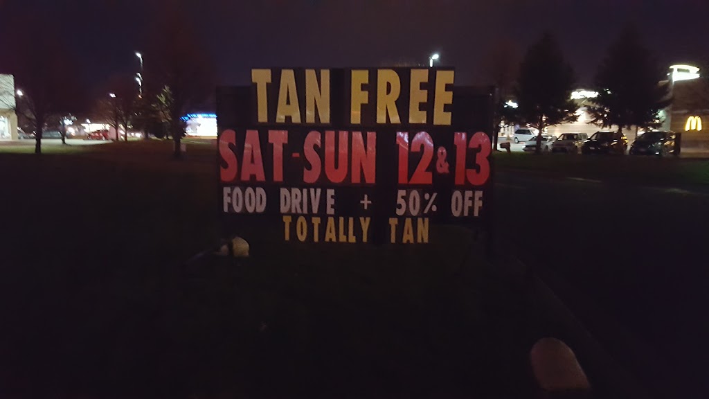 Totally Tan & Spa - Maple Grove | 9519 Blackoaks Ln N, Osseo, MN 55311, USA | Phone: (763) 355-9260