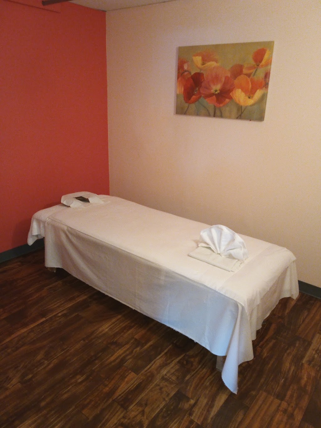 Green Health Massage Encino | 17024 Ventura Blvd, Encino, CA 91316 | Phone: (818) 783-6938