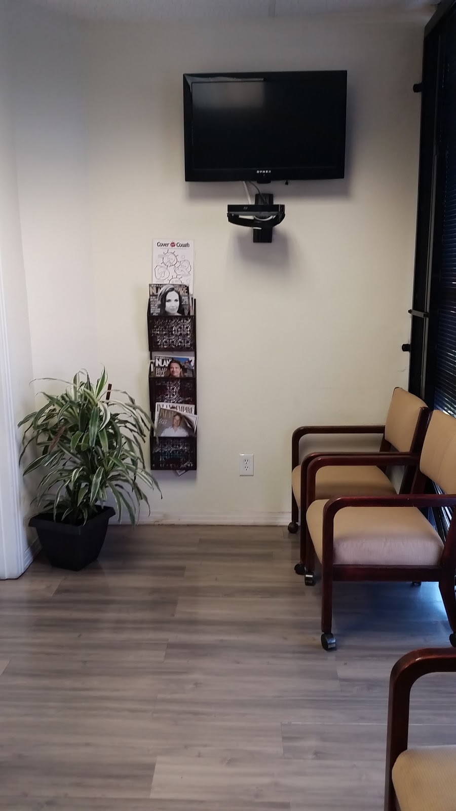 Healthy Smile Dental Practice | 16147 Foothill Blvd, Fontana, CA 92335, USA | Phone: (909) 251-4721