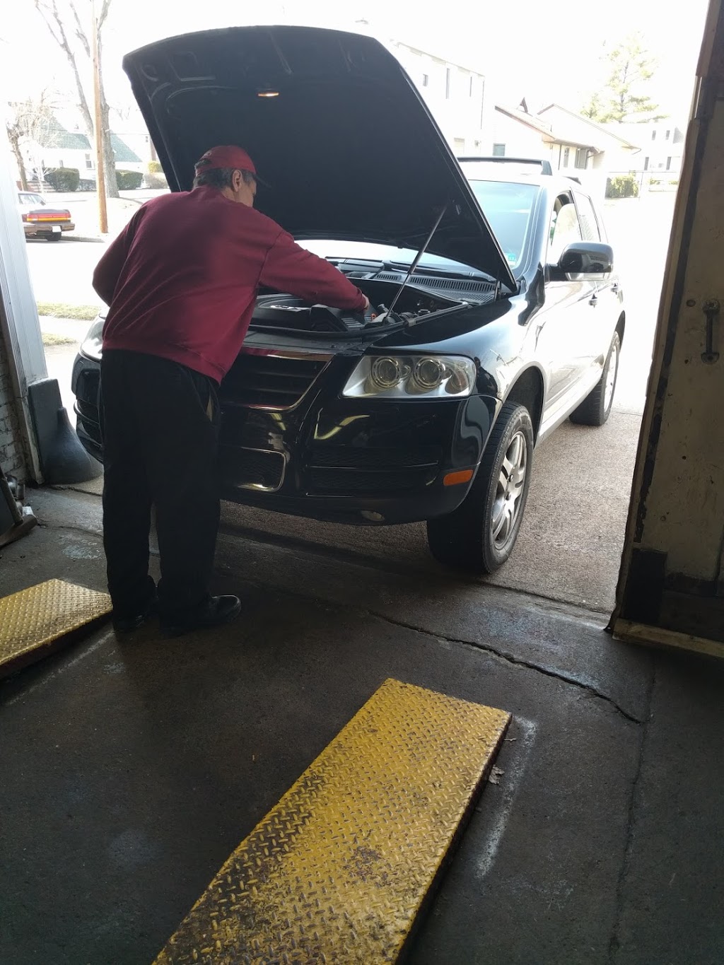 JPs Auto Service | 141 Rosengren Ave, Totowa, NJ 07512, USA | Phone: (973) 790-7046