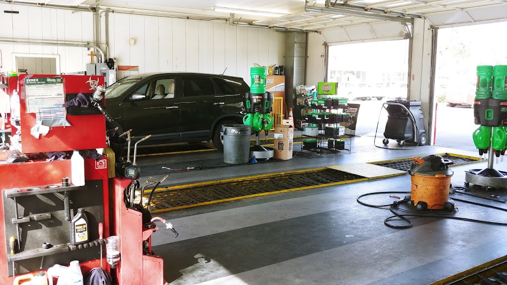 Oil Changers & Car Wash | 1560 E 6th St, Beaumont, CA 92223, USA | Phone: (951) 922-8900