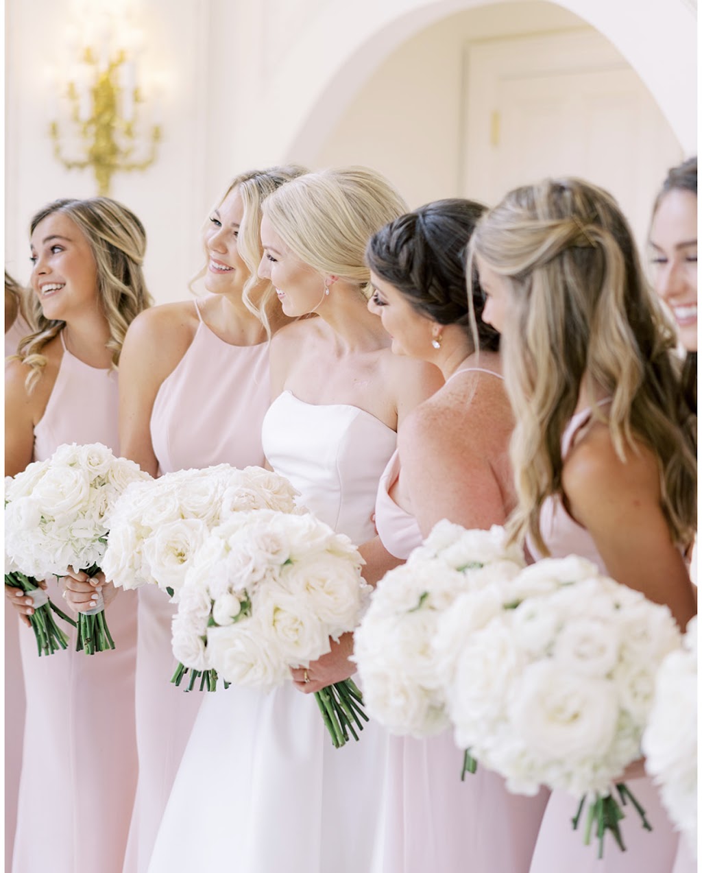 Blushington Blooms Wedding Florist | 7664 Pebble Dr, Fort Worth, TX 76118, USA | Phone: (940) 531-2584