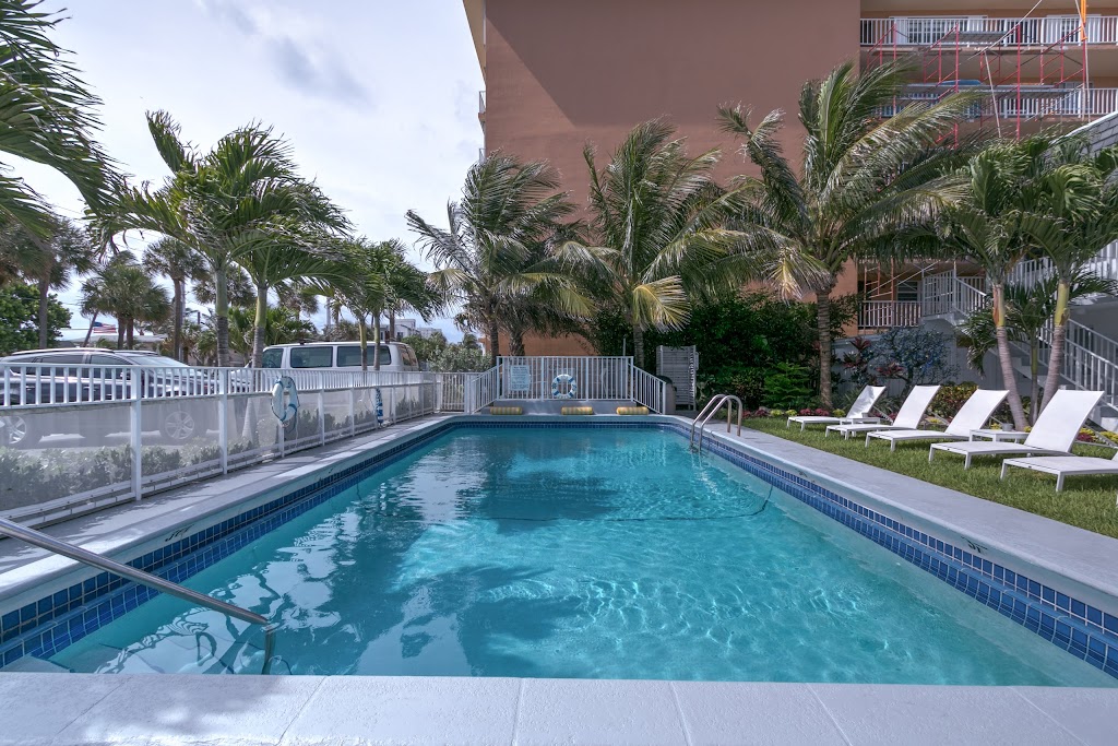 Beachside Village Resort | 4564 N Ocean Dr, Lauderdale-By-The-Sea, FL 33308, USA | Phone: (954) 652-1216