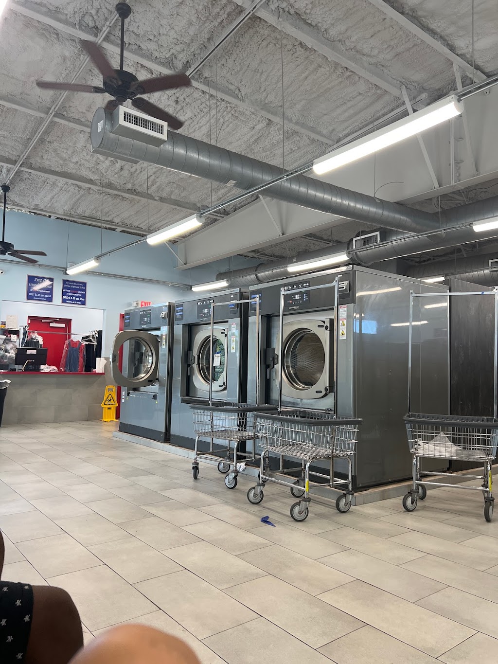 SuperMatt Laundry | 300 S Dixie Hwy W, Pompano Beach, FL 33060, USA | Phone: (954) 876-1671