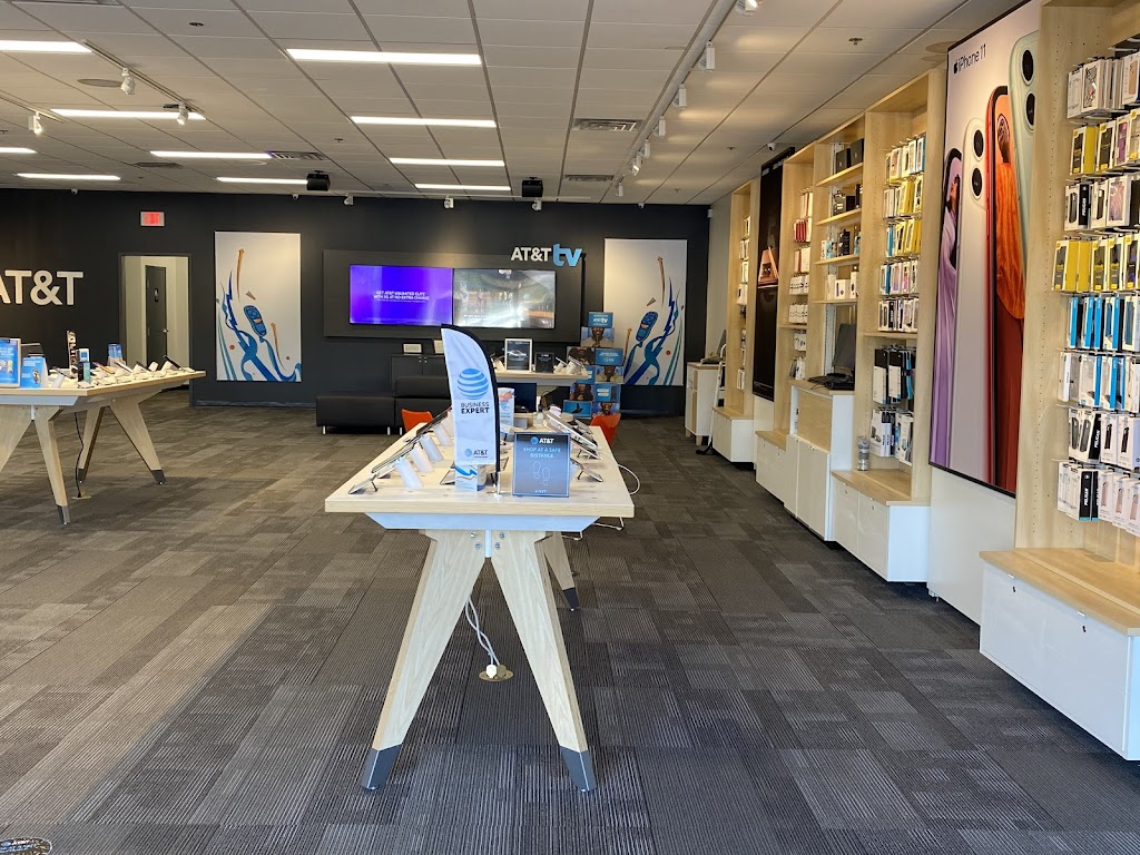 AT&T Store | 10820 Abbotts Bridge Rd Suite 160, Johns Creek, GA 30097, USA | Phone: (770) 265-0101