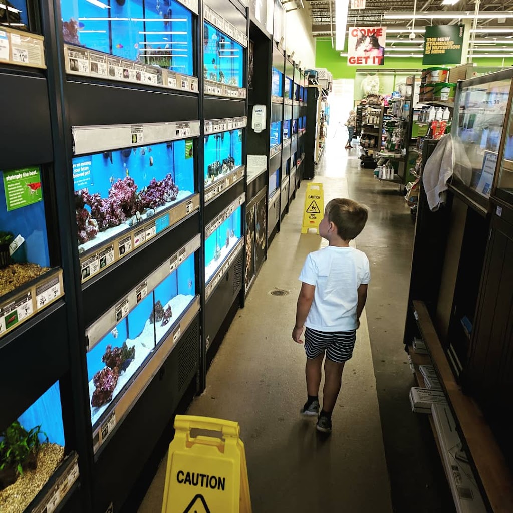 Petco | 4600 Casey Blvd #100, Williamsburg, VA 23188, USA | Phone: (757) 259-1980