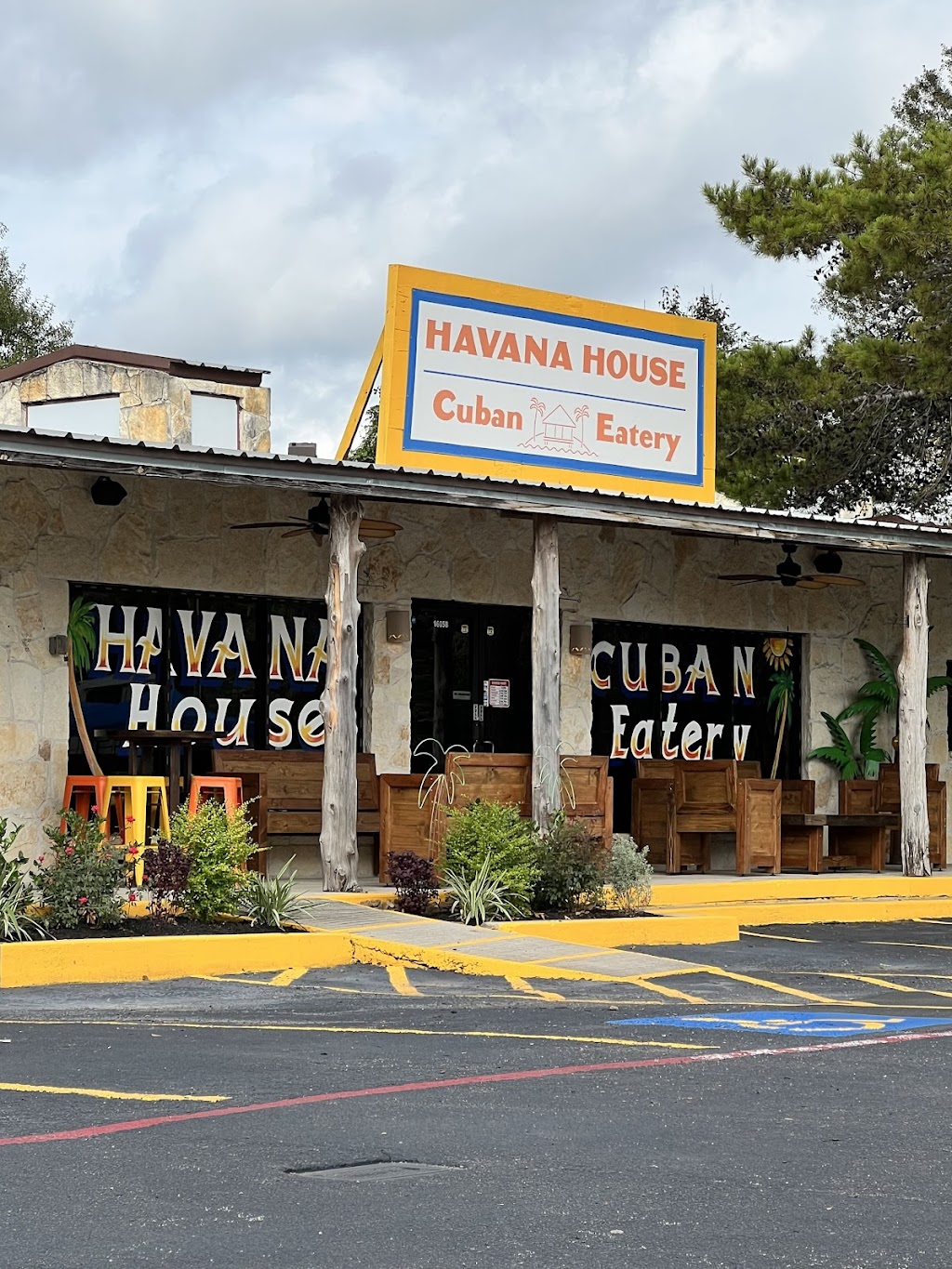 Havana House Cuban Eatery | 16058 Bridlewood Dr, The Woodlands, TX 77384, USA | Phone: (832) 521-3838