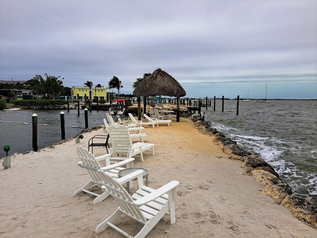 Amoray Dive Resort | 104250 Overseas Hwy, Key Largo, FL 33037, USA | Phone: (305) 451-3595