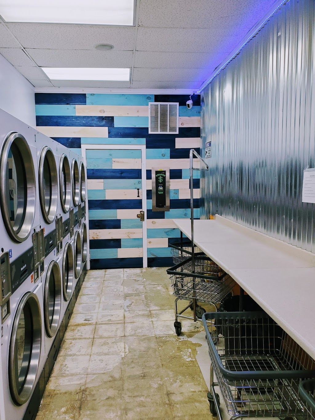 Soap & Bubbles Laundromat | 100 W Jersey St, Elizabeth, NJ 07202, USA | Phone: (908) 441-7500