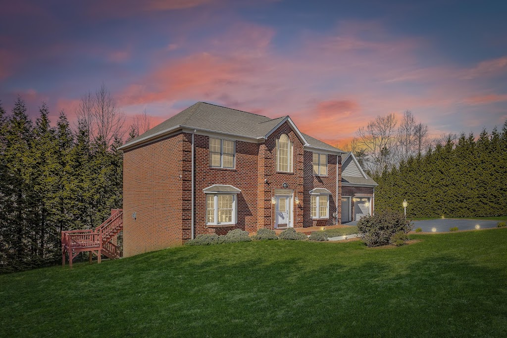 Homes By Amy + Co. LLC | 5126 Kings Mountain Rd, Collinsville, VA 24078, USA | Phone: (276) 788-7653