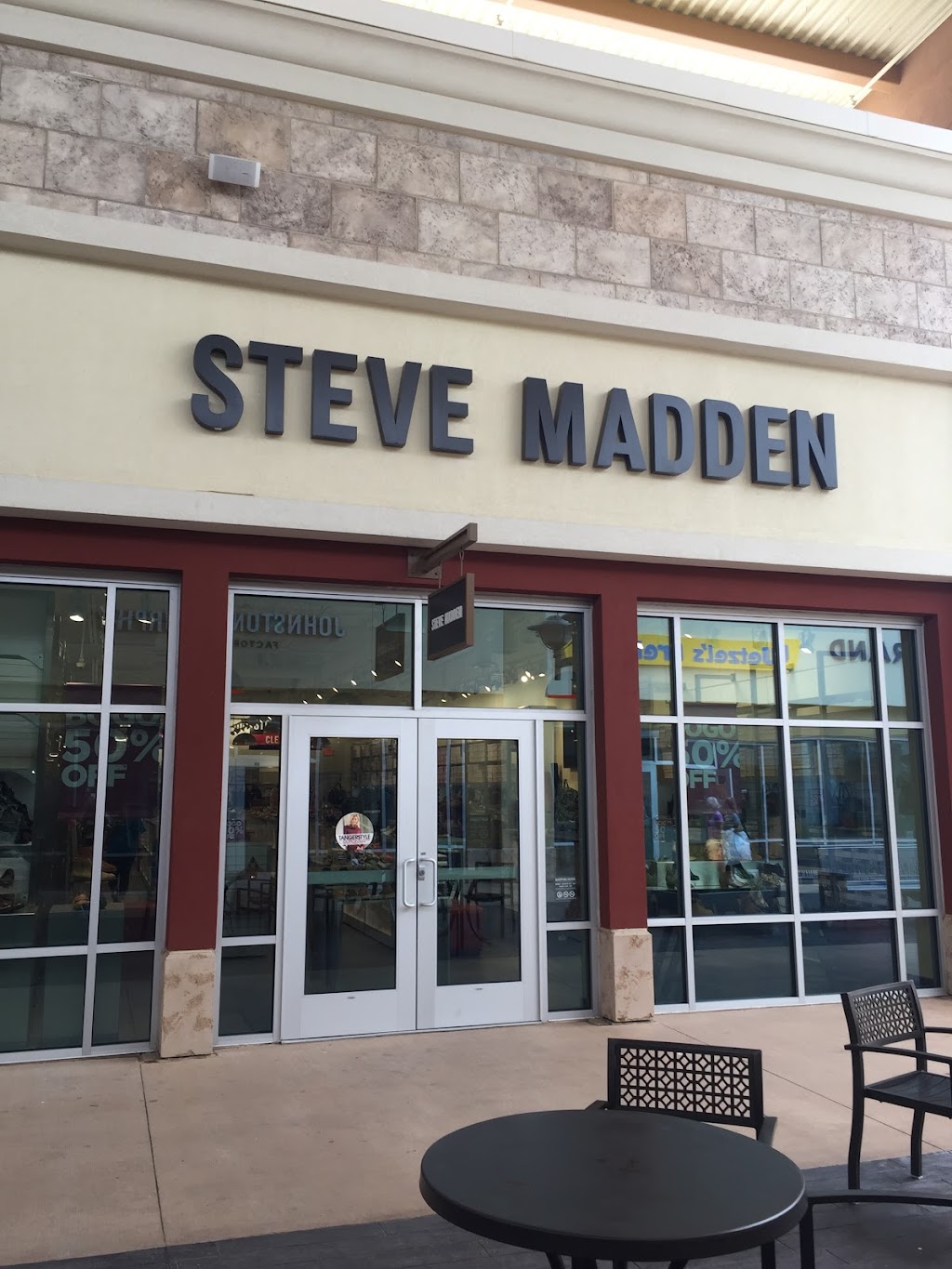 Steve Madden | 15853 N Fwy Suite #950, Fort Worth, TX 76177, USA | Phone: (682) 831-1494