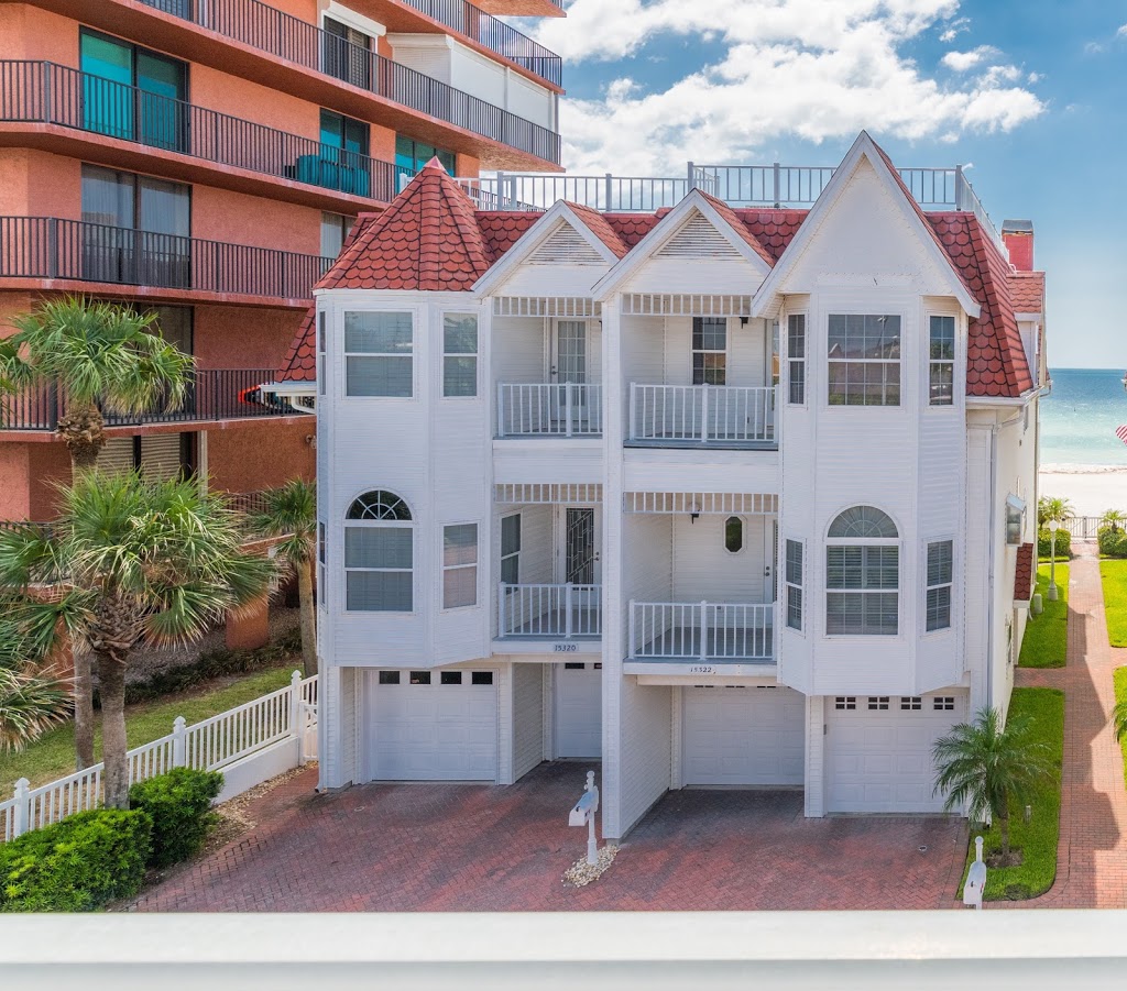 Pete & Rons Beach House - Steps To The Beach | 15340 Gulf Blvd, Madeira Beach, FL 33708, USA | Phone: (727) 688-4658