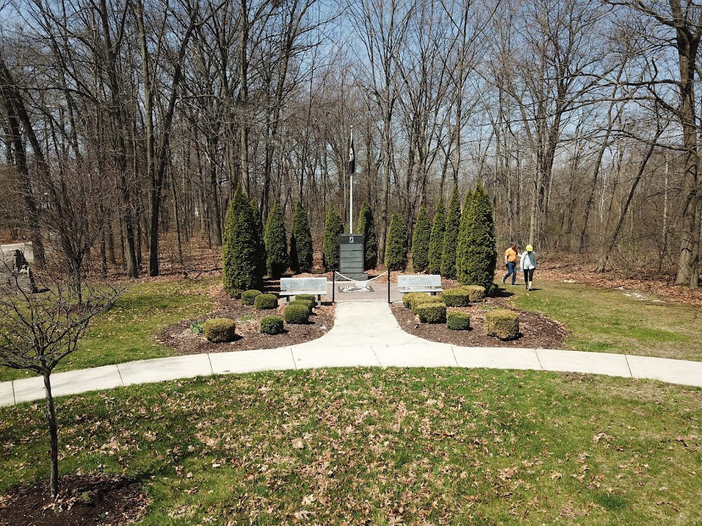 Veterans Memorial Garden of Westland | 6123 Central City Pkwy, Westland, MI 48185, USA | Phone: (734) 326-6123