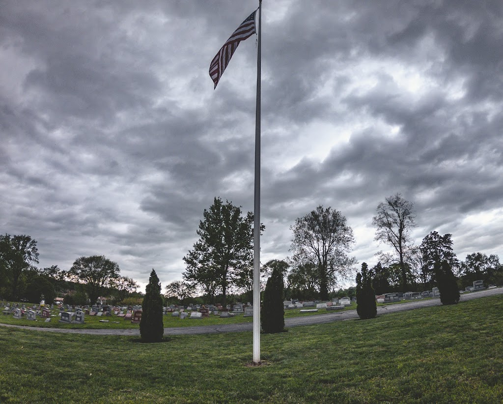 Rose Lawn Memorial Gardens Cemetery | 1101 Missouri Ave, Crystal City, MO 63019, USA | Phone: (636) 937-8626
