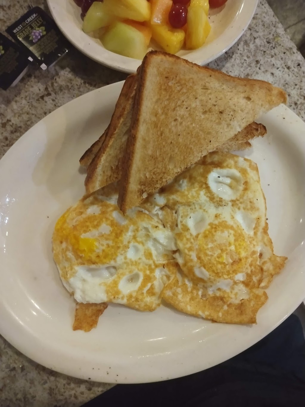 Mikes Diner | 2237 31st St, Queens, NY 11105, USA | Phone: (718) 721-9220
