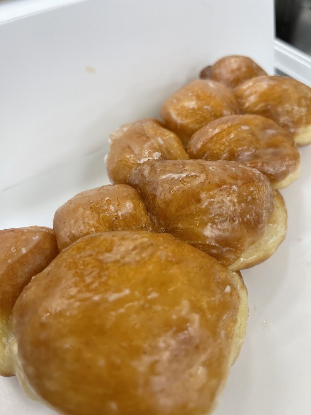 ZZ’S Donut Cafe | 2508 S Country Club Rd, El Reno, OK 73036, USA | Phone: (405) 295-1537