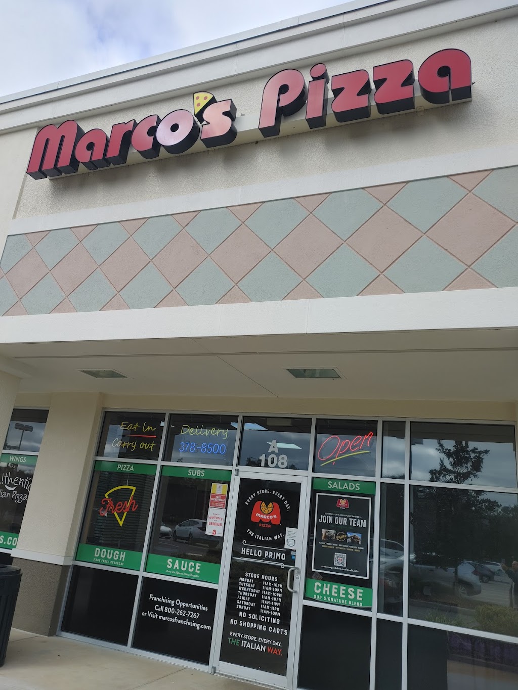 Marcos Pizza | Photo 3 of 10 | Address: 6914 Hanley Rd, Tampa, FL 33634, USA | Phone: (813) 887-4500