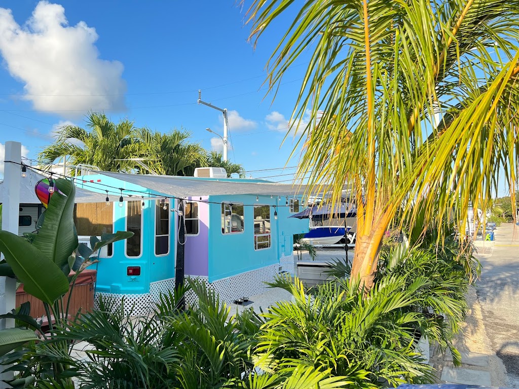 Calusa Campground Resort & Marina | 325 Calusa St, Key Largo, FL 33037, USA | Phone: (305) 451-0232