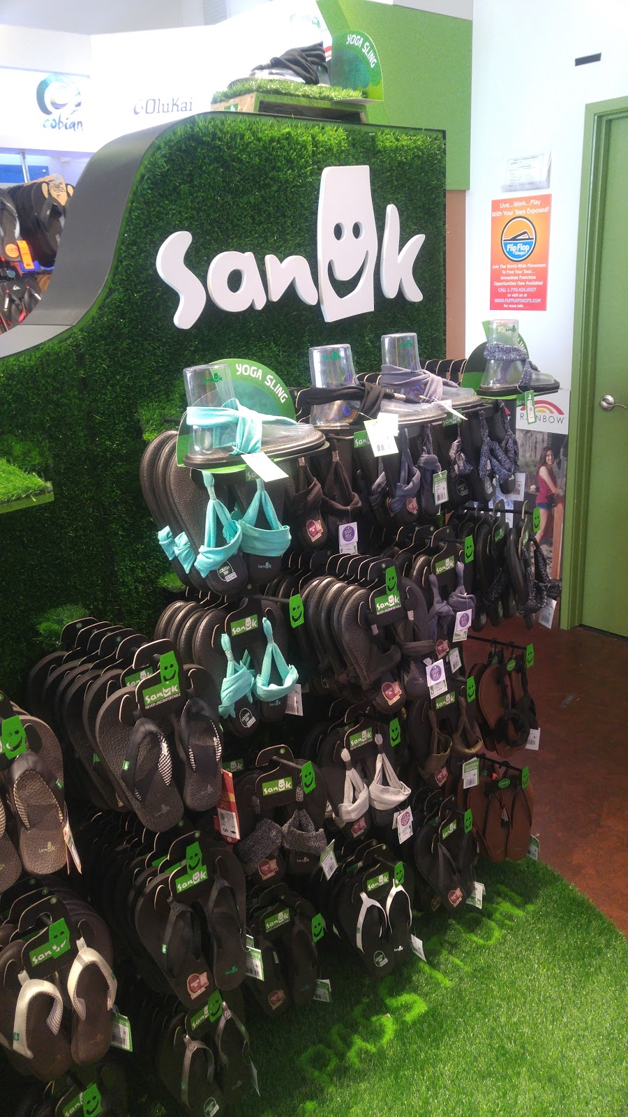 Flip Flop Shops | 101 W Avenida Vista Hermosa #542, San Clemente, CA 92672, USA | Phone: (949) 441-7000