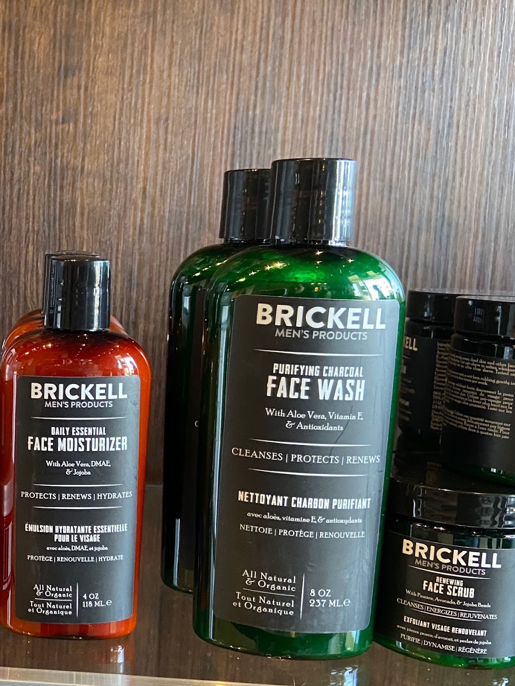 Hammer & Nails Grooming Shop for Guys, Roseville, CA | Next to Mikuni, 1565 Eureka Rd Suite 7, Roseville, CA 95661, USA | Phone: (916) 936-0111