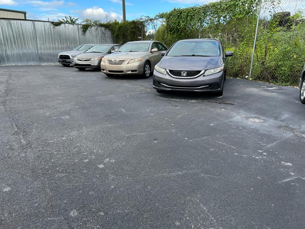 Uncle Auto Sales | 4641 S Orange Blossom Trail, Kissimmee, FL 34746, USA | Phone: (407) 343-1243