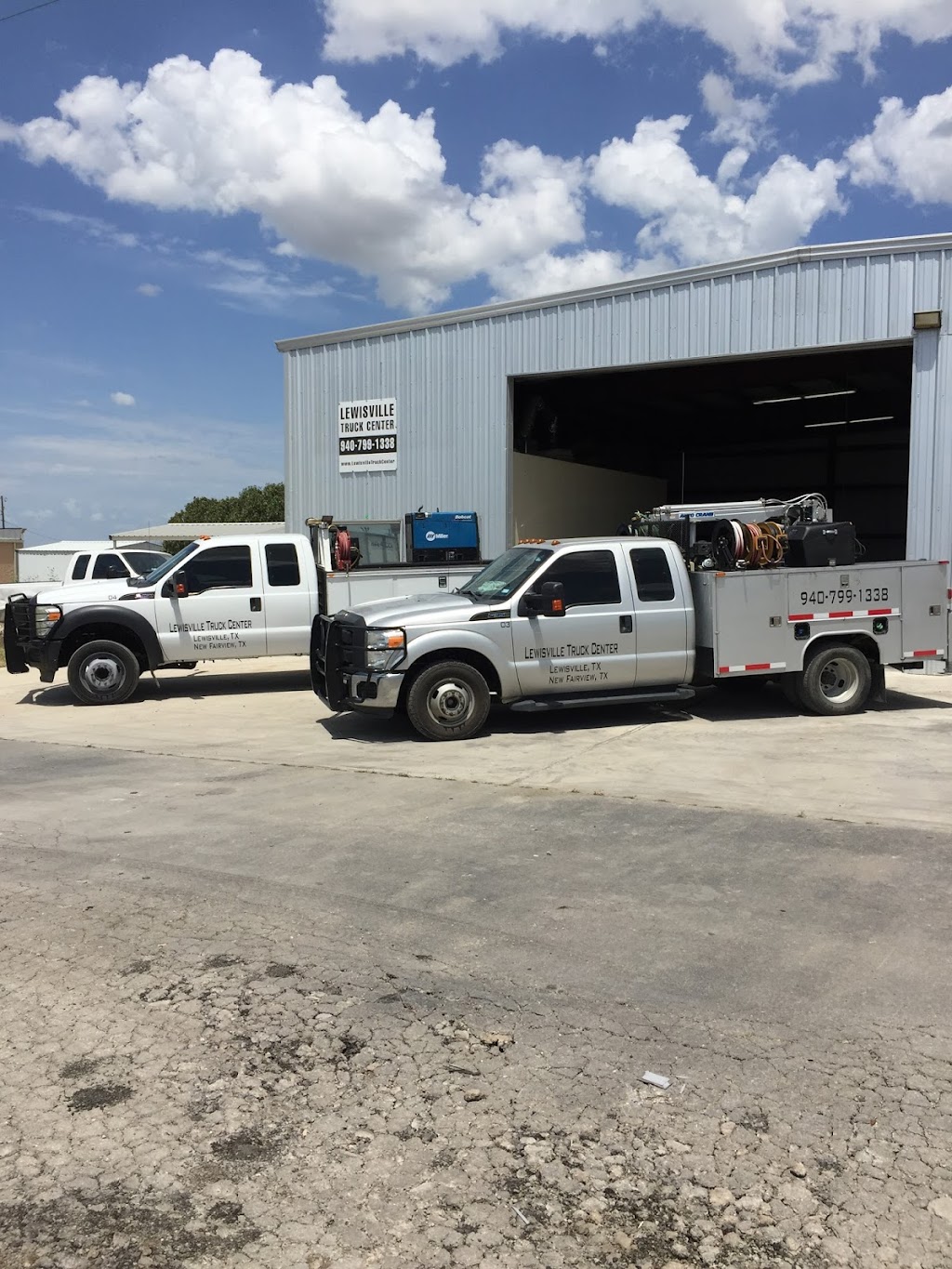 Lewisville Truck Center LLC | 8221 S. US 287 Suite C, Rhome, TX 76078, USA | Phone: (940) 799-1338