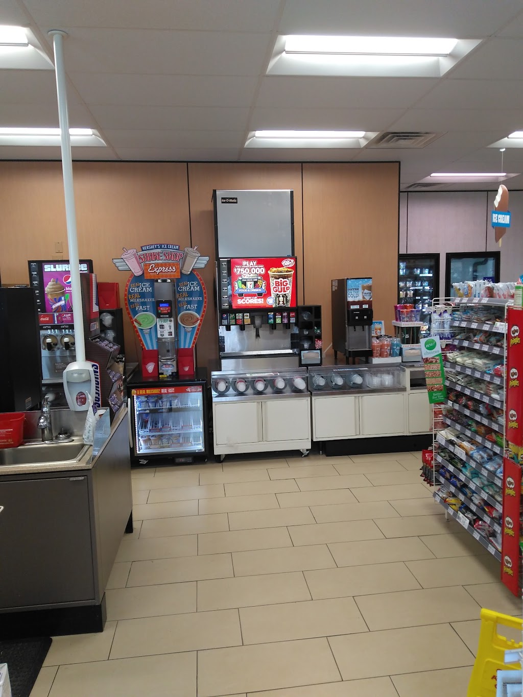 7-Eleven | 155 S Salem St, Randolph, NJ 07869, USA | Phone: (973) 442-8261