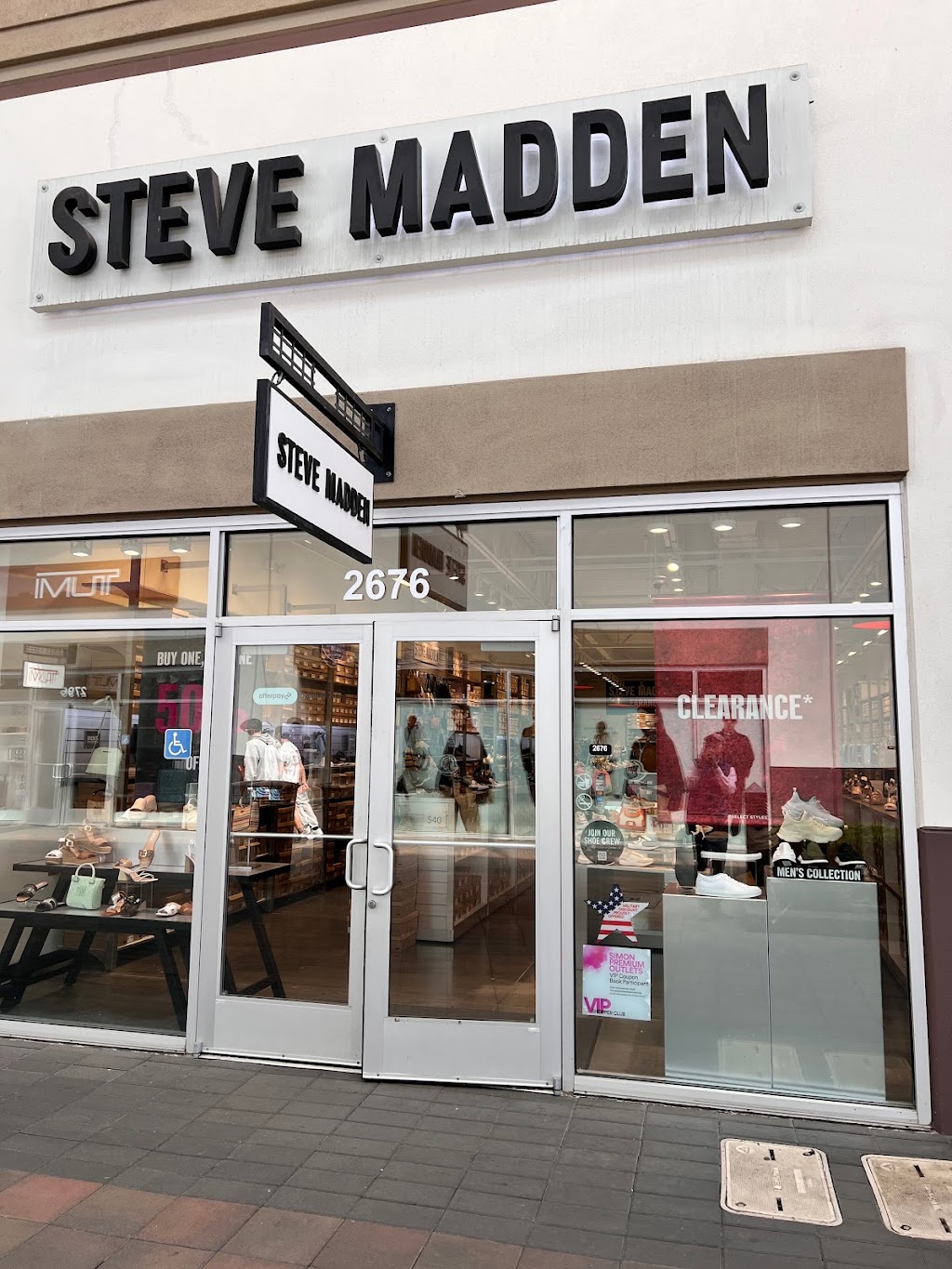 Steve Madden | 2676 Livermore Outlets Dr #820, Livermore, CA 94551, USA | Phone: (925) 960-1459