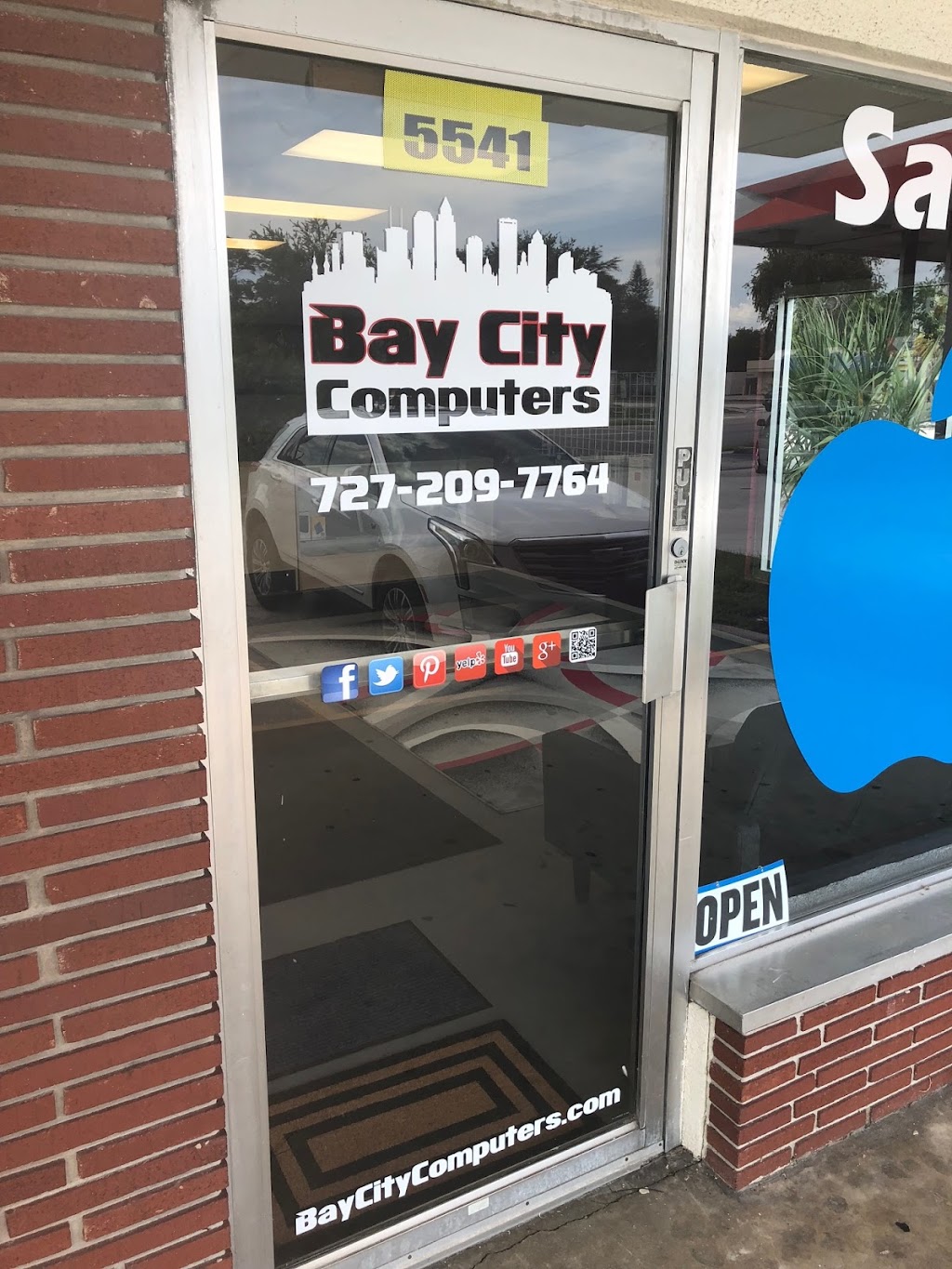 Bay City Computers - Pre-owned Mac Store | 5541 Park Blvd N, Pinellas Park, FL 33781, USA | Phone: (727) 209-7764