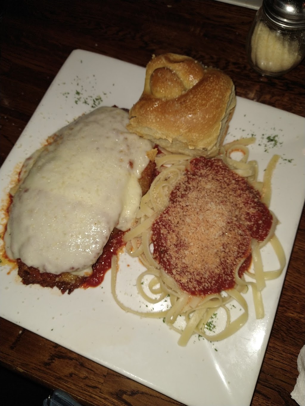 Dolce Vita Italian Restaurant | 2401 Colony Crossing Pl, Midlothian, VA 23112, USA | Phone: (804) 639-7411