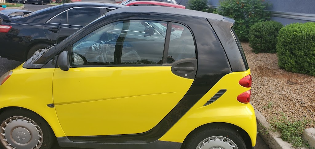 Hitchman Auto Tint & Accessories | 5568 W Bell Rd #200, Glendale, AZ 85308, USA | Phone: (602) 978-0808